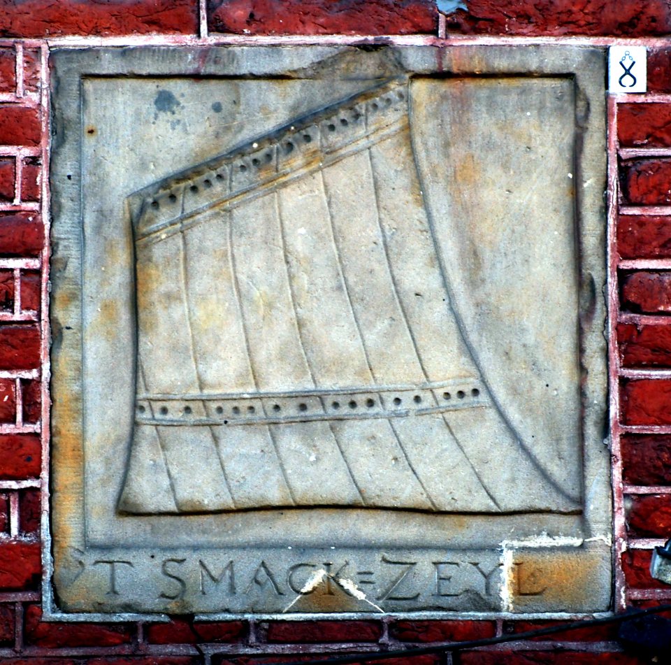 Gevelsteen Brouwersgracht 101, T Smack-Zeyl