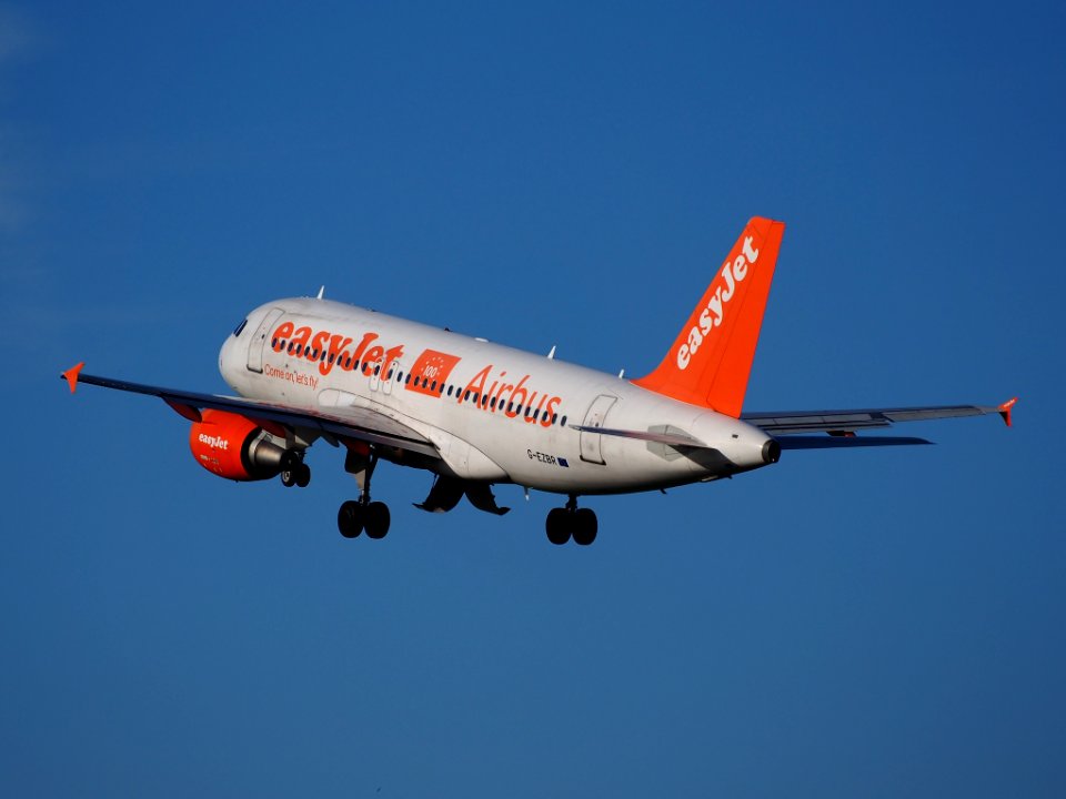 G-EZBR easyJet Airbus A319-111 takeoff from Schiphol (AMS - EHAM), The Netherlands, 11june2014, pic-3