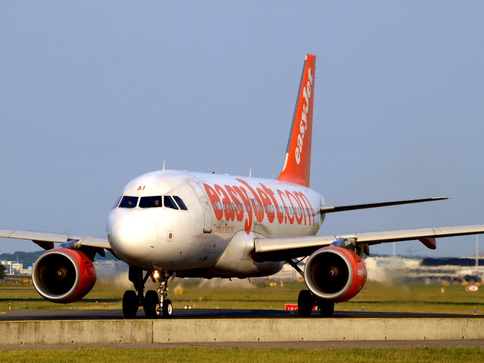 G-EZAI easyJet Airbus A319-111 - cn 2735 pic9
