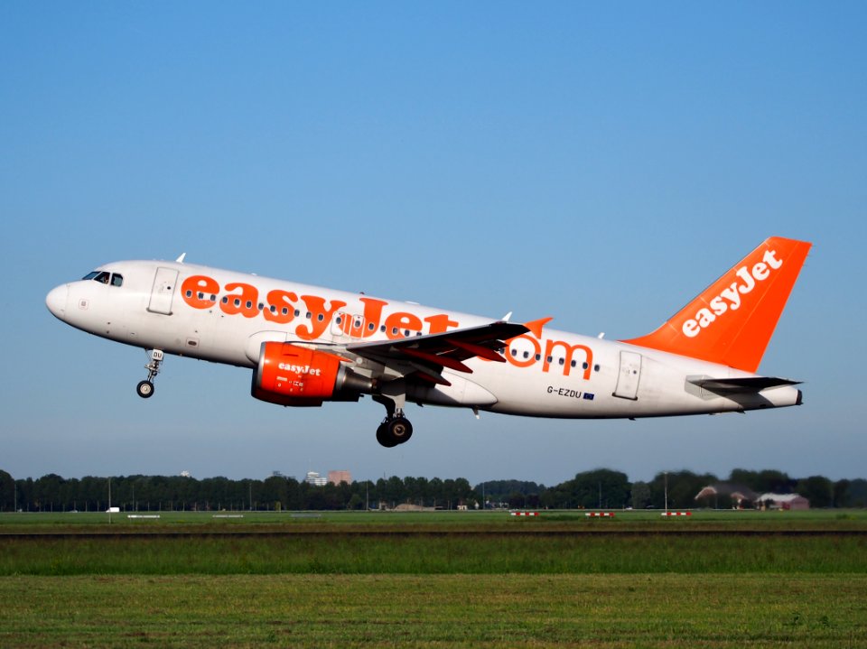 G-EZDU easyJet Airbus A319-111 takeoff from Schiphol (AMS - EHAM), The Netherlands, 11june2014, pic-3