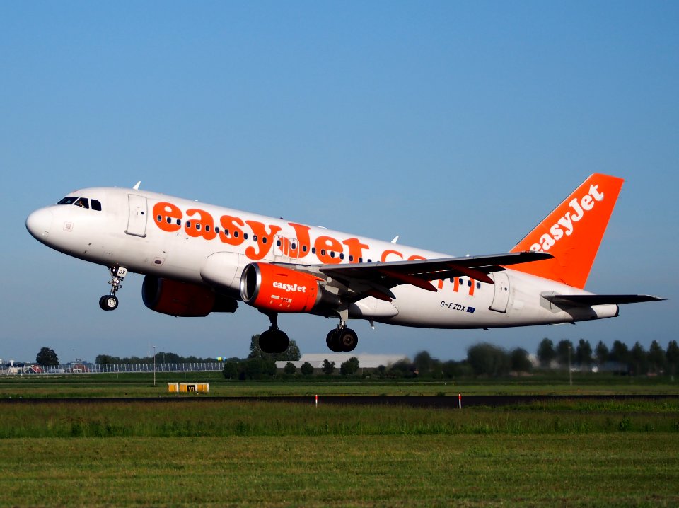 G-EZDX easyJet Airbus A319-111 takeoff from Schiphol (AMS - EHAM), The Netherlands, 11june2014, pic-1