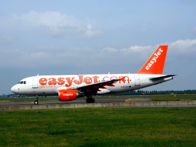 G-EZAA easyJet Airbus A319-111 - cn 2677 pic3 