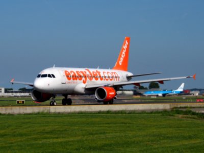 G-EZBV easyJet Airbus A319-111 - cn 3122 takeoff from Schiphol (AMS - EHAM), The Netherlands, 16may2014, pic-1