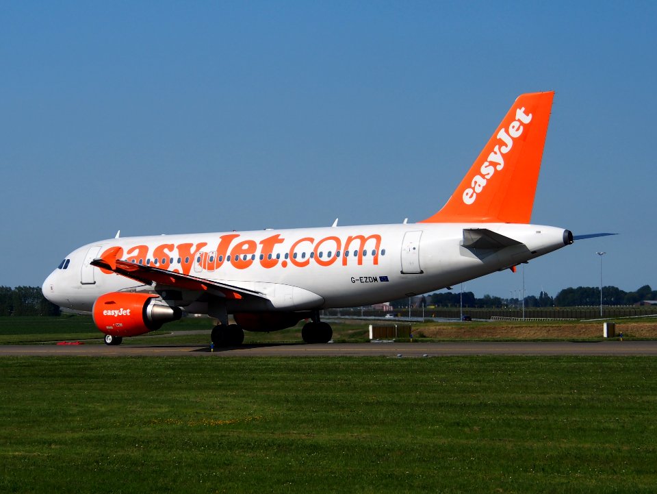 G-EZDM easyJet Airbus A319-111 - cn 3571 taxiing at Schiphol (AMS - EHAM), The Netherlands, 18may2014, pic-2