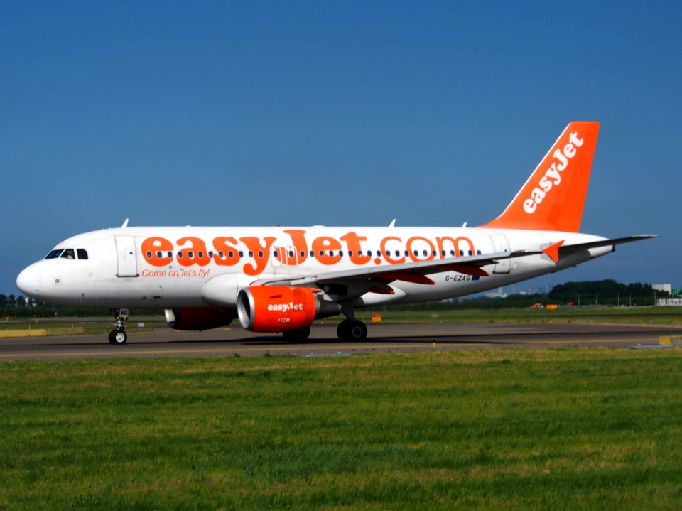 G-EZAG easyJet Airbus A319-111 - cn 2727 pic3