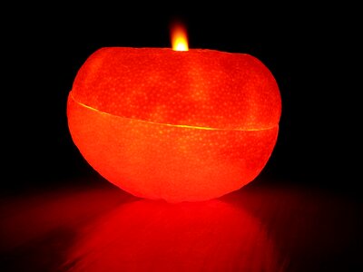 Incandescent light light red