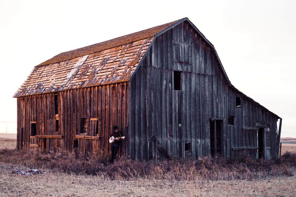Building cabin decay