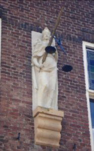 Goeree kunstwerk vrouwe justitia