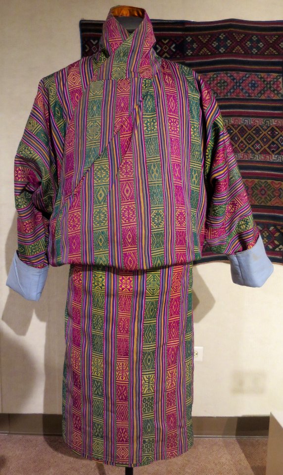 Goh (male wrap-around garment) from Bhutan, Honolulu Museum of Art 