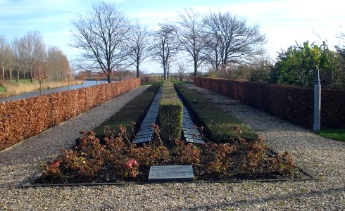 Goeree oudetonge begraafplaats watersnood
