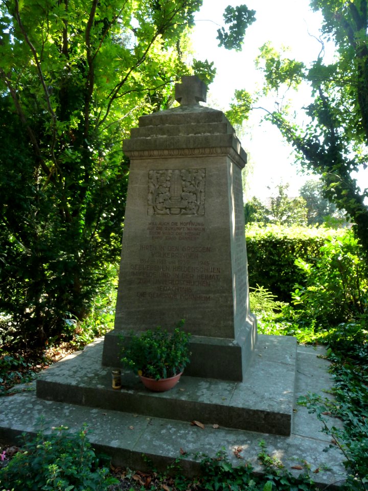 Goennheim Friedhof 03
