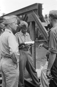 Gombong Op 24 april 1948 werden te Gombong 400 krijgsgevangenen aan de republie, Bestanddeelnr 1639-2-3