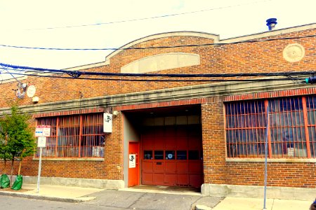 Good News Garage - 75 Hamilton Street, Cambridge, MA - DSC07539