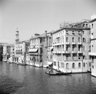 Gondel op het Canal Grande in Venetië, Bestanddeelnr 254-2035