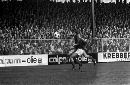 Go Ahead Eagles tegen Ajax 2-2, Arie Haan in actie, Bestanddeelnr 927-0978