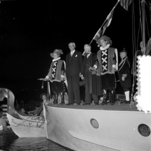 Gondelvaart Studentenfeest burgemeester Amsterdam - Venetie, Bestanddeelnr 905-1869