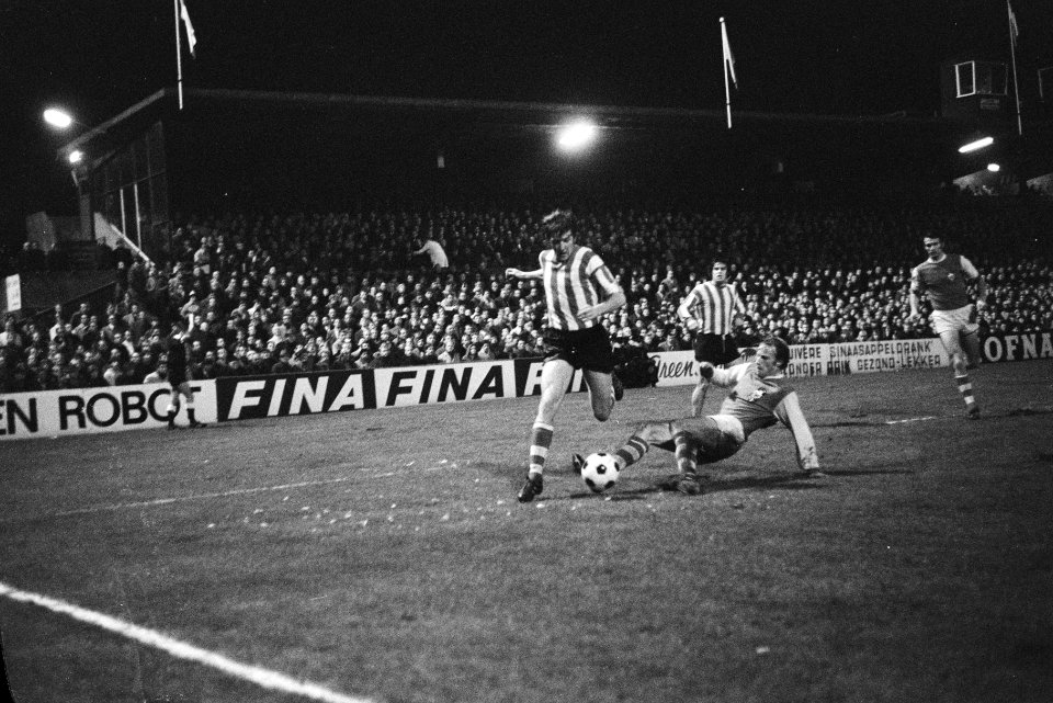 Go Ahead tegen Sparta 0-1 Kowalik passeert Go Ahead, Bestanddeelnr 924-0307