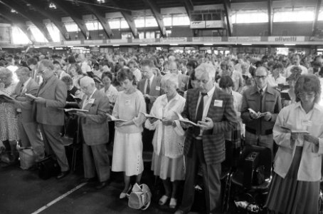 Goddelijke vrede Congres van Jehovas Getuigen in de Groenenoordhallen te Leide, Bestanddeelnr 933-7201 photo