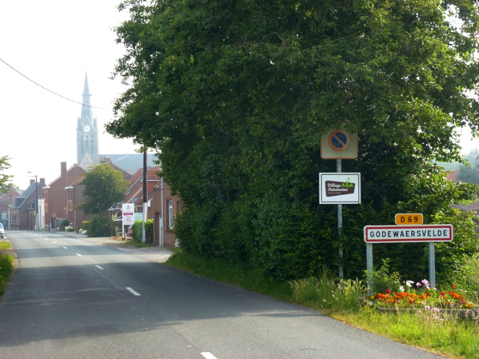 Godewaersvelde (Nord, Fr) city limit sign