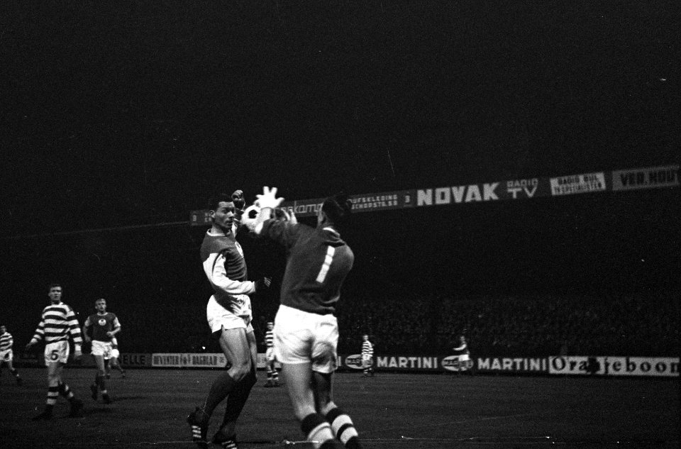 Go Ahead tegen Celtic 6-0, Greving in duel met keeper Simpson, Bestanddeelnr 918-2400