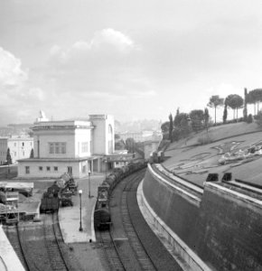 Goederentrein bij het station van Vaticaanstad, Bestanddeelnr 191-1285