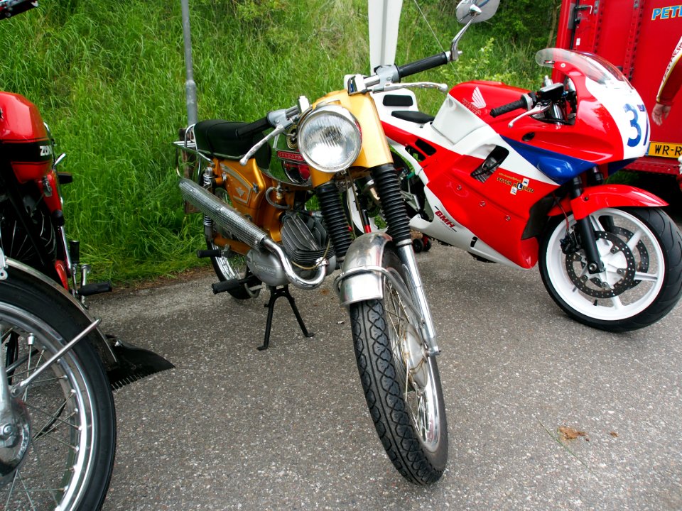 Golden colored Zundapp pic2