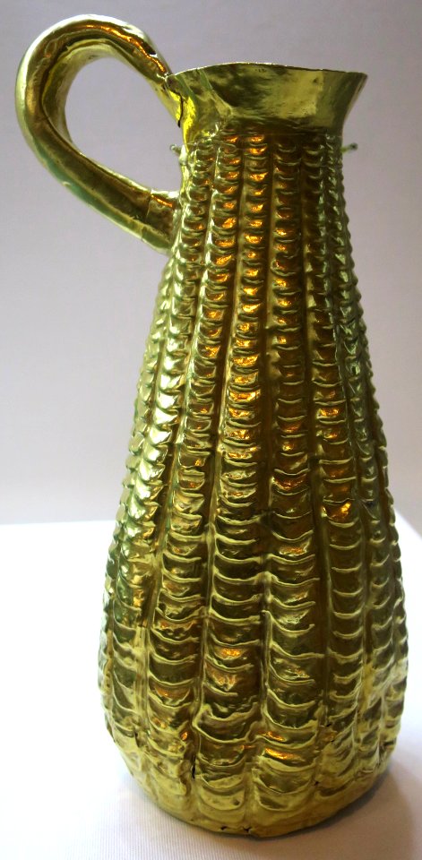Gold jug from Iran, 1st millennium BCE, Doris Duke Foundation for Islamic Art 57.5
