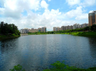 Golden Bull Mountain Ridge Park - lake, center - 01