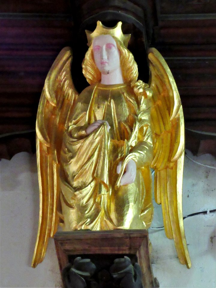 Golden angel, Uppingham 02