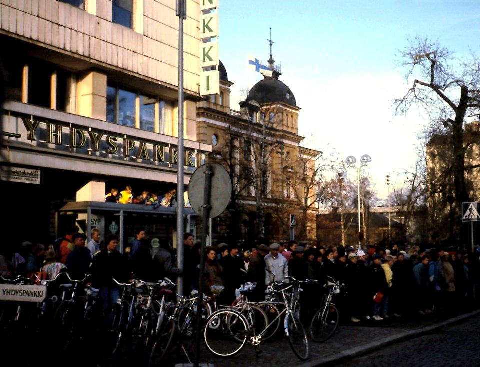 Gorbachev in Oulu 1989b