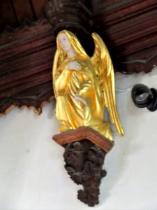 Golden angel, Uppingham 03