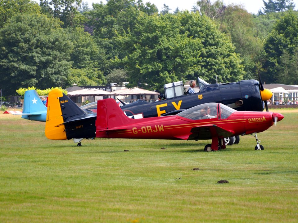 G-ORJW, N13FY, PH-HGL & D-ESHP at Hilversum Airport (ICAO EHHV), photo1