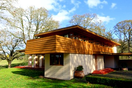 Gordon House by Frank Lloyd Wright - Oregon Garden - Silverton, Oregon - DSC00332