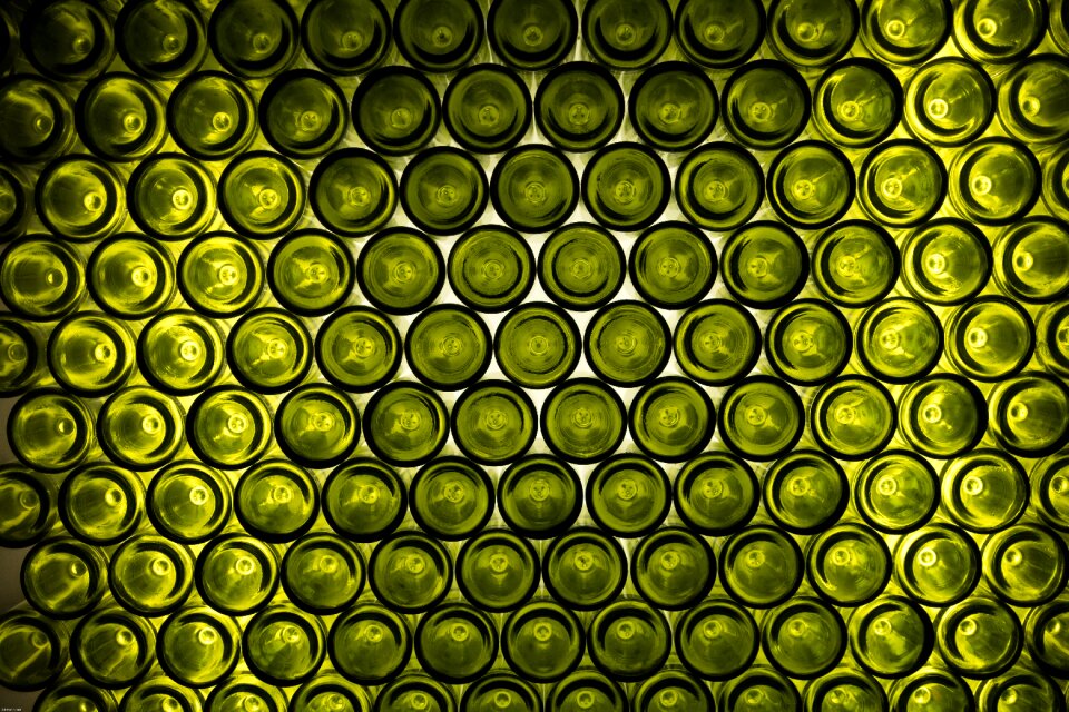Wine wine bottles shelf