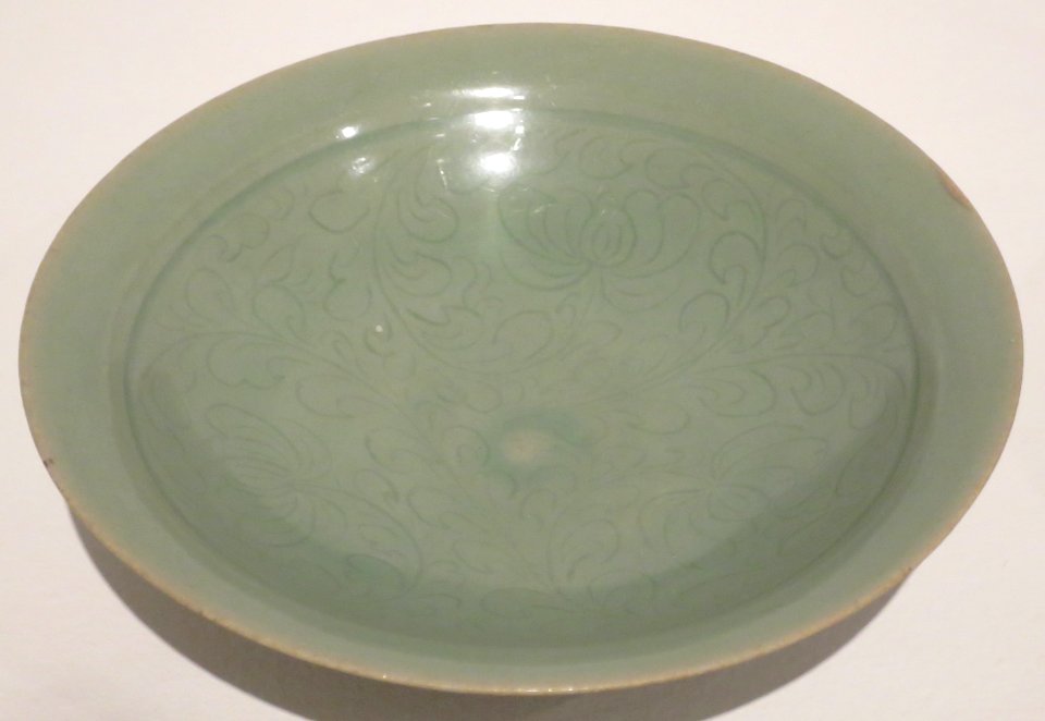 Goryeo dynasty bowl with scrolling lotus design, Honolulu Museum of Art 2519.1