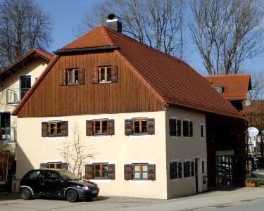 Grünwald, Tölzer Str 4, 1