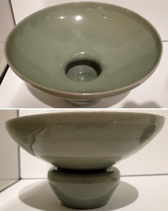 Goryeo dynasty cuspidor, Honolulu Museum of Art, accession 134