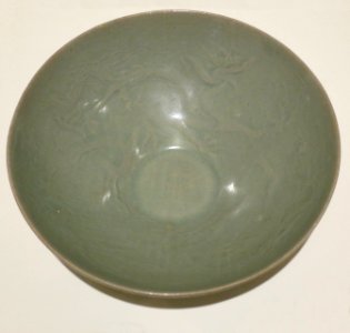 Goryeo dynasty bowl with dragon design, Honolulu Museum of Art 2783.1