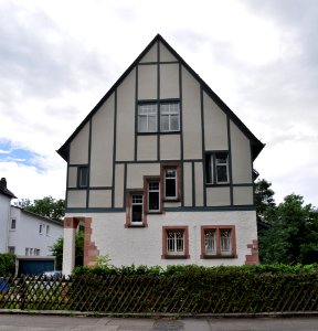 Gonzenheim, Weinbergsweg 17