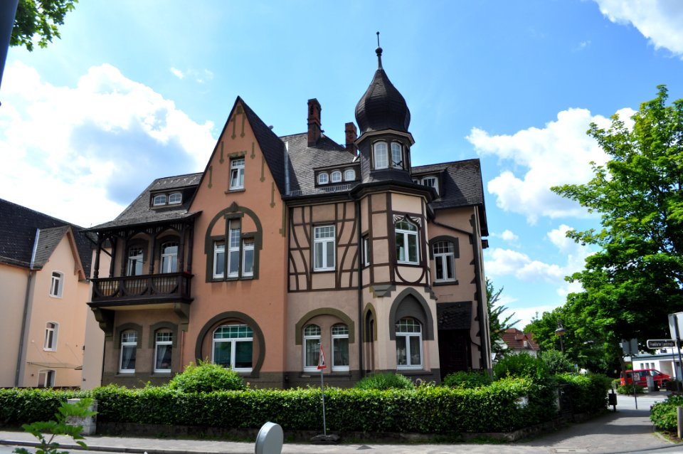 Gonzenheim, Frankfurter Landstraße 2