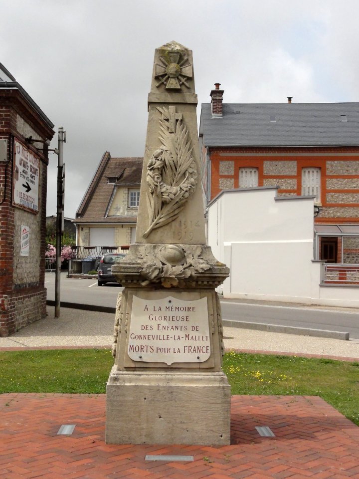 Gonneville-la-Mallet (Seine-Maritime) monument aux morts