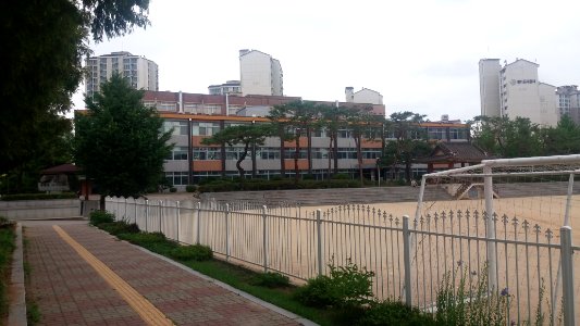 Gongdo Middle School