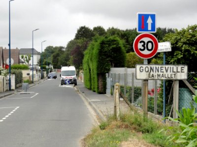 Gonneville-la-Mallet (Seine-Maritime) entrée