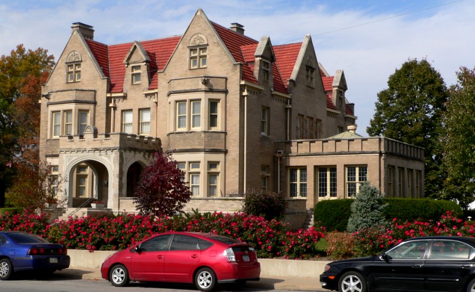 Gottlieb Storz House from SE