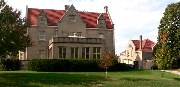 Gottlieb Storz House from E