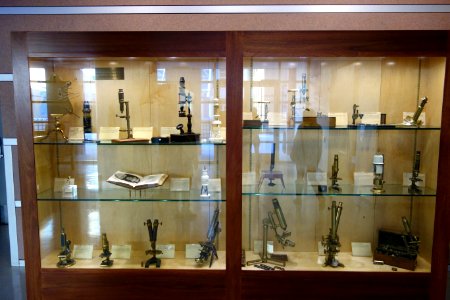 Golub Collection of Antique Microscopes - University of California, Berkeley - DSC04798