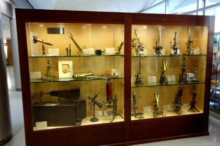 Golub Collection of Antique Microscopes - University of California, Berkeley - DSC04878