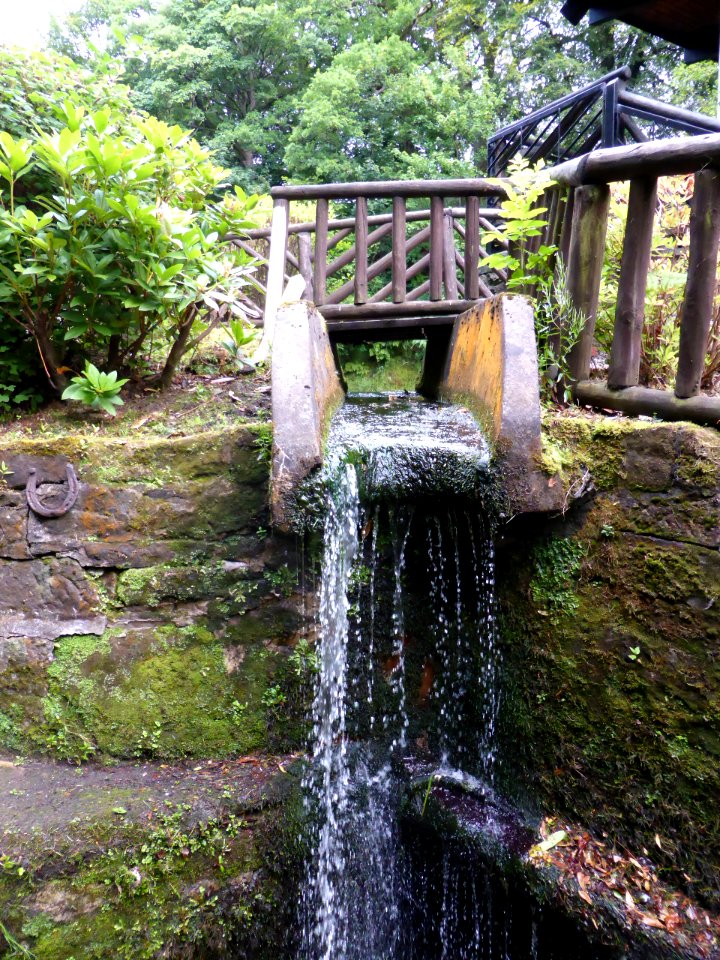Glengoyne-Distillery-Waterfall-3