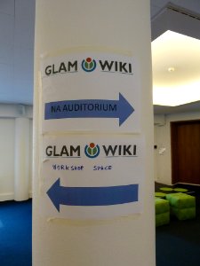 GLAM-WIKI 2015-Signs (1)
