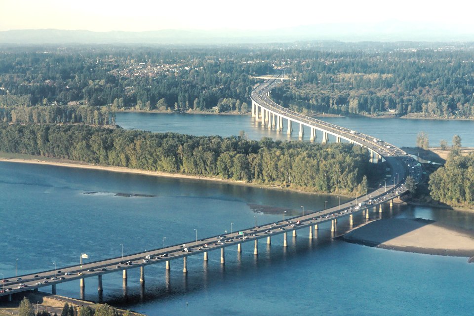 Glenn L. Jackson Memorial Bridge aerial view from southeast 2015-10-20